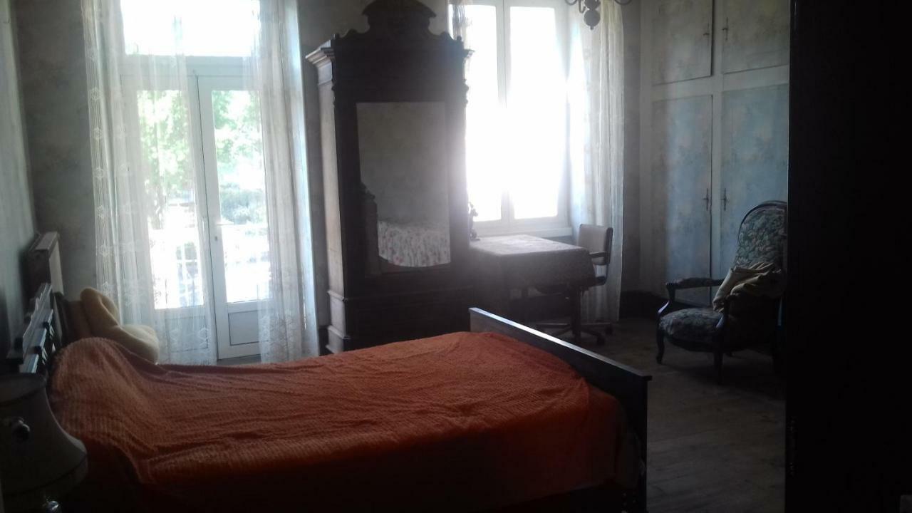 Appartement Du Jardin Saint-Affrique Luaran gambar